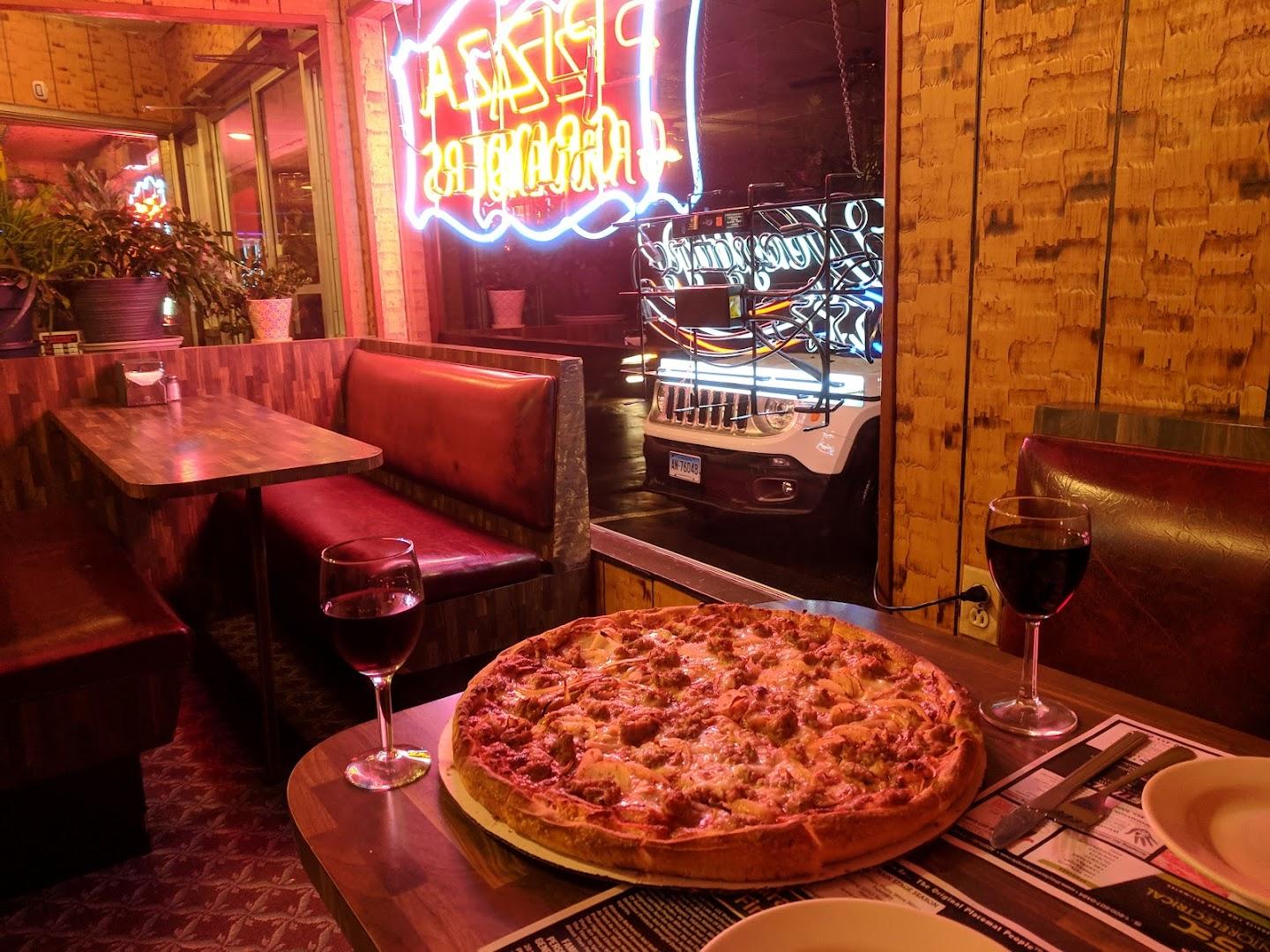 Mama's Pizza